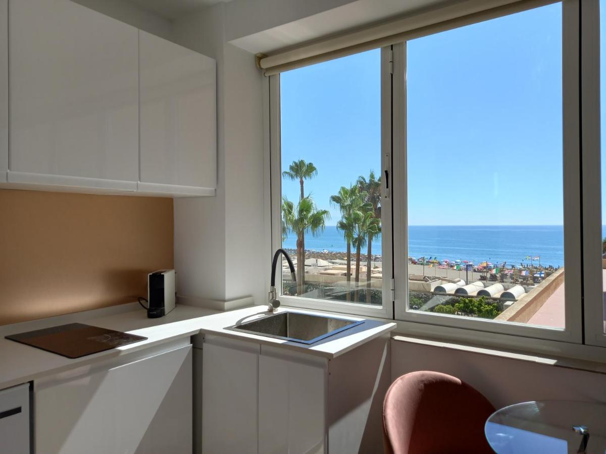 Torremolinos,Estudio Junto Al Mar En La Carihuela Eksteriør billede
